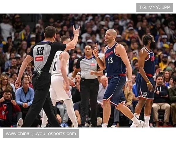 快船防守端提升明显,三巨头配合默契,快船的防守 快船防守端提升明显,三巨头配合默契,快船的防守